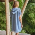 ⁦Blue Hooded Knit Poncho⁩ - الصورة ⁦2⁩